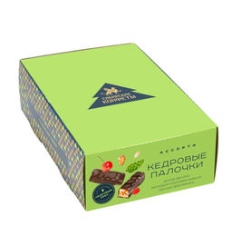 Кедровые палочки ассорти / яблоко, шишка, земляника / шоу-бокс / 540 г / ТМ Сибирские конфеты