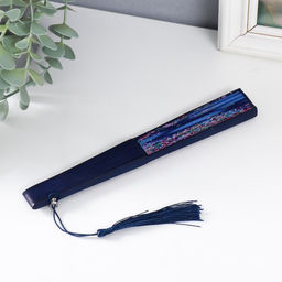 Веер складной h=21 см Цветы и бабочки, синий, с кисточкой