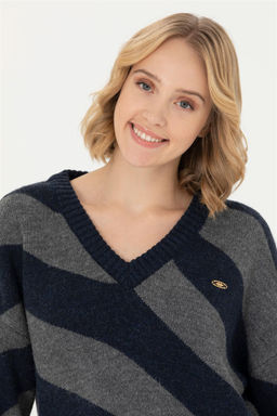 U. S. Polo Assn Женский темно-синий свитер с v-образным вырезом - U.s. polo assn фото 9