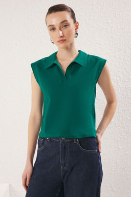 Zumrut Yesili Kal?n Pamuklu Polo Yaka Regular/Normal Kal?p Orme T-Shirt TWOSS24TS00075