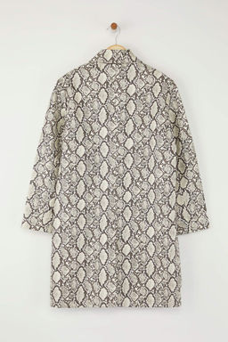 Cok Renkli Y?lan Desenli Suni Deri Mono Kapama Oversize Uzun Trenckot TWOAW26TR00003 - Trendyolmilla фото 3