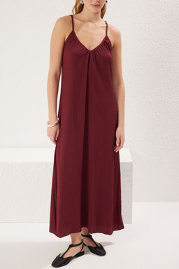 TRENDYOLMILLA Bordo Duz Maxi Dokulu A-line Esnek Orme Elbise TWOSS25EL00111 фото 9