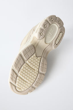 ZAPATILLA DEPORTIVA REJILLA / Marr?n Arena - Zara фото 8