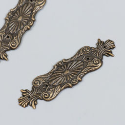 Цена за 3 шт. Декоративный элемент Вавилон 2,4х10 см С-053