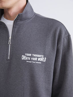 Dik Yaka Bask?l? Erkek Sweatshirt