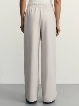 Базовые широкие трикотажные брюки / Zarina  фото 4