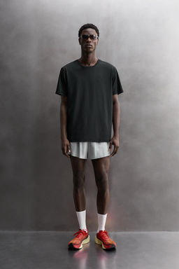 BASIC TRAINING T-SHIRT - Zara фото 33