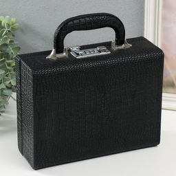Шкатулка кожзам для украшений Кейс. Кожа крокодила чёрная 18,5х24х9 см