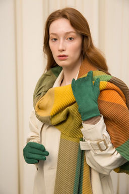 Палантин из шерсти и вискозы - Модные истории фото 4