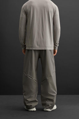 WATER-REPELLENT TECHNICAL TROUSERS - Zara фото 2
