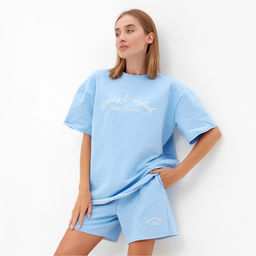 Костюм женский: футболка, шорты, MINAKU: SPORTY & STYLISH, размер 48, голубой