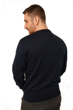 Свитер мужской