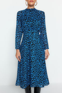 TRENDYOLMILLA Mavi Midi Leopar Desenli Dokuma K?sl?k Elbise TWOAW24EL00302  фото 4