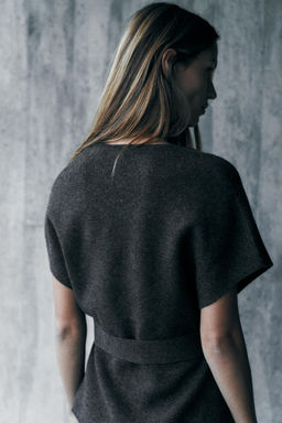 KNIT WAISTCOAT WITH BELT - Zara фото 13