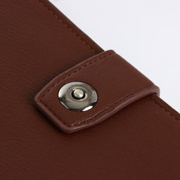 Портмоне мужское, на магните, три отделения, коричневое