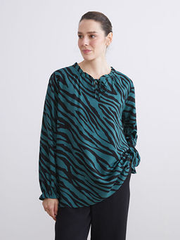 Ba?lamal? Yaka Desenli Bluz