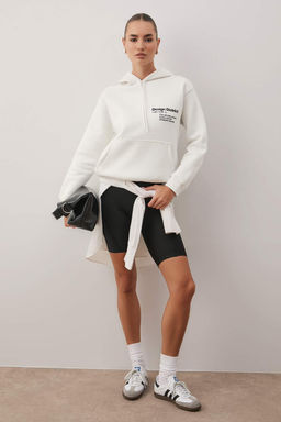 Ekru Kal?n Ici Polarl? Kapusonlu On ve Arka Bask?l? Orme Sweatshirt TWOAW26SW00241