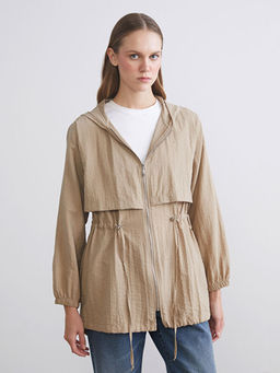 Kap??onlu Kad?n Ceket