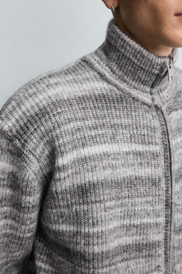 STRIPED JACQUARD CARDIGAN