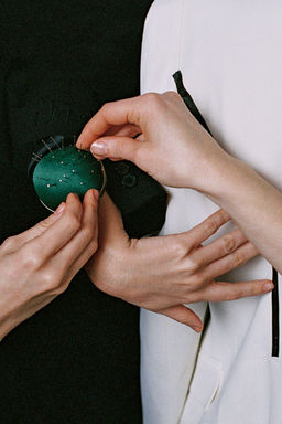 BLAZER CRUZADA HOMBRERAS ZW COLLECTION / Crudo