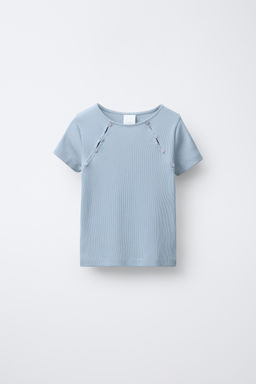 RIBBED T-SHIRT WITH BUTTONS