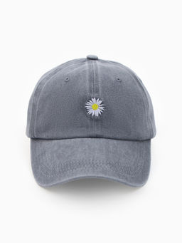 Кепка женская MINAKU «Ромашка», размер 56-58, серая, вареный деним