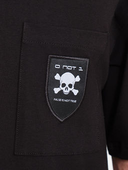 Черная футболка False not true - 0not1 фото 4