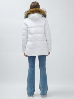 Куртка ПРЕМИУМ КЛАССА зимняя с мехом ЕНОТА, белого цвета - Mtforce фото 5