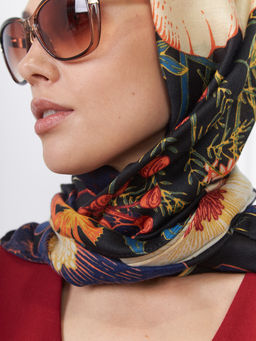 Большой, мягкий, тонкий и очень нежный двусторонний палантин с рисунком. - Tantino фото 2