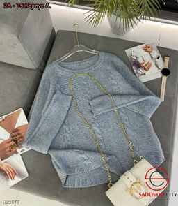 Пуловер женский с узором