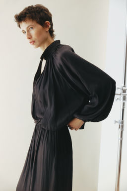 Blusa oversize con escote en V - H&m фото 6