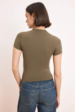 Haki Duz Fitted Bisiklet Yaka Standart Kol K?sa Poliamid Orme T-Shirt TWOSS26TS00151