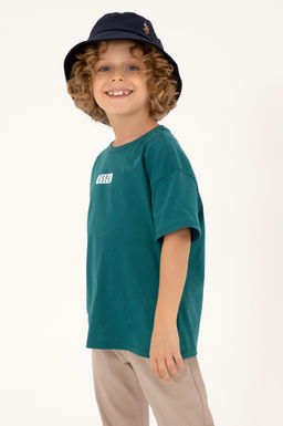 Темно-зеленая футболка для мальчика Неожиданная скидка в корзине