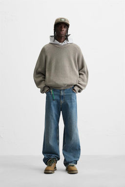 TEXTURED RELAXED FIT SWEATER