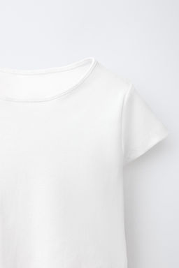 CAMISETA LISA BAJO ENCAJE / Blanco