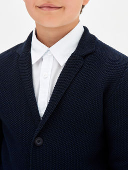 Темно-синий пиджак