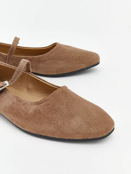 Deri G?r?n?ml? Kad?n Babet