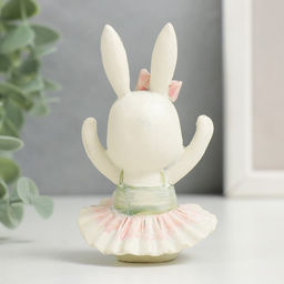Фигурка полистоун Зайка-балерина, сидит, 8.5?5?5.5 см
