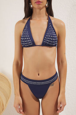 TRENDYOLMILLA Siyah Ucgen Tas Bask?l? Regular Bikini Tak?m? TBESS25BT00094  фото 3