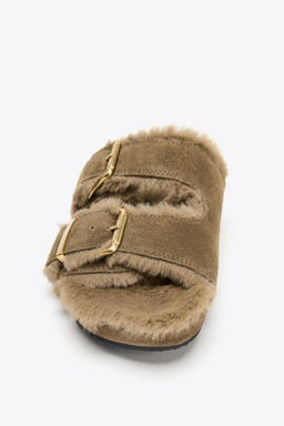 BUCKLED FLAT SHEEPSKIN SANDALS - Zara фото 4