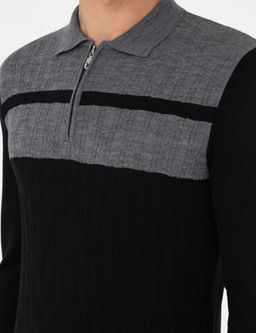 Черный трикотажный свитер приталенного кроя с воротником-поло и молнией - Cacharel фото 7