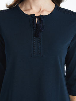 Ba?lamal? Yaka Nak??l? Kad?n Bluz