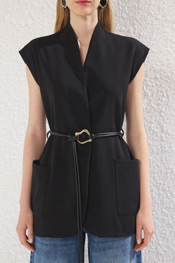 TRENDYOLMILLA Siyah Regular Kemer Detayl? Cepli V Yaka Dokuma Yelek TWOSS25YE00053  фото 3