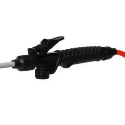 Опрыскиватель помповый, 7 л, термоусадка, пластиковый брандспойт, ОП-220, «Жук»