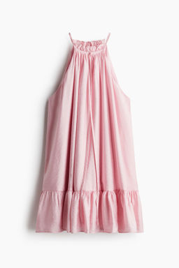 Vestido sin mangas con volantes