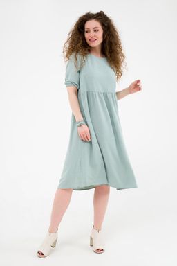 Платье со сборкой мятное