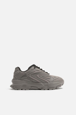 CHUNKY TRAINERS