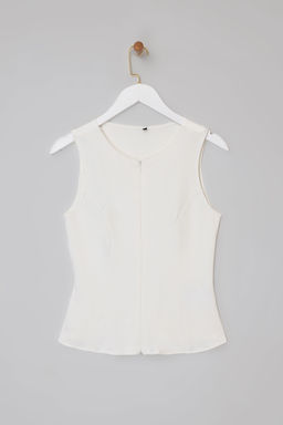 Wardrobe Essentials-Ekru Fitted/Vucuda Oturan Fermuarl? Kolsuz Interlok Orme Bluz TWOSS26BZ00012