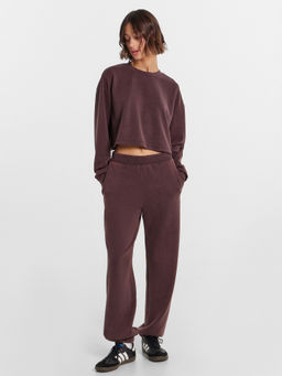 Комплект женский (джемпер, брюки) шоколадный с дизайнерским принтом шоколадная варка 192543 - Mark formelle фото 2