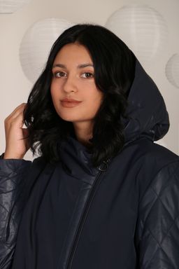 Куртка темно-синяя женская с капюшоном больших размеров - Almond фото 2